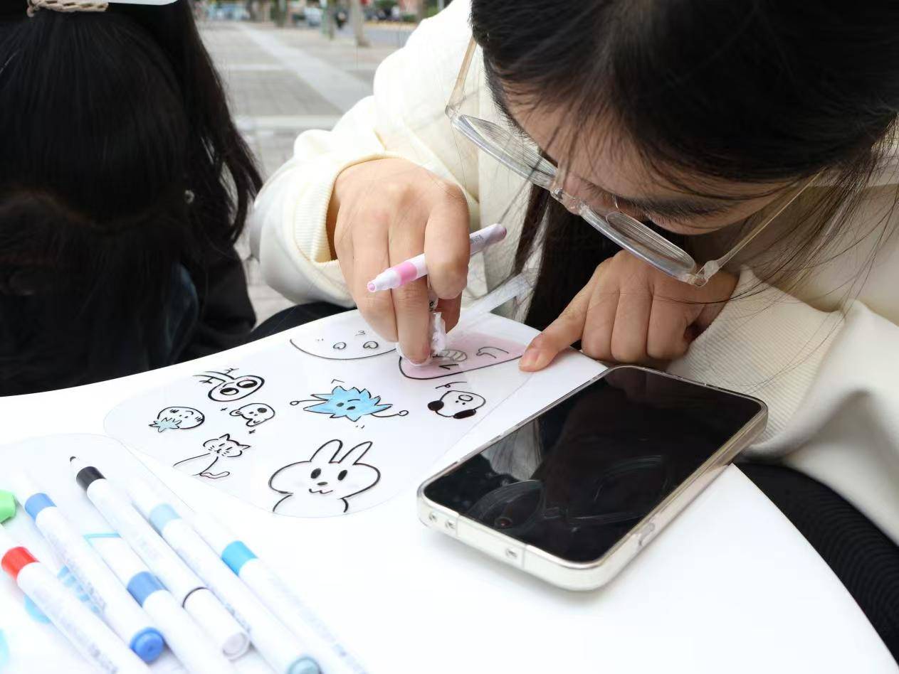 1761230475508833.jpg 768c69f94505ce5a95f3ed9ccfba8de7.jpg